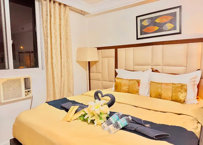 Attractive With Luxury Bed Good For 1-4pax High Speed Wifi With Netflix Free Pool & Parking *