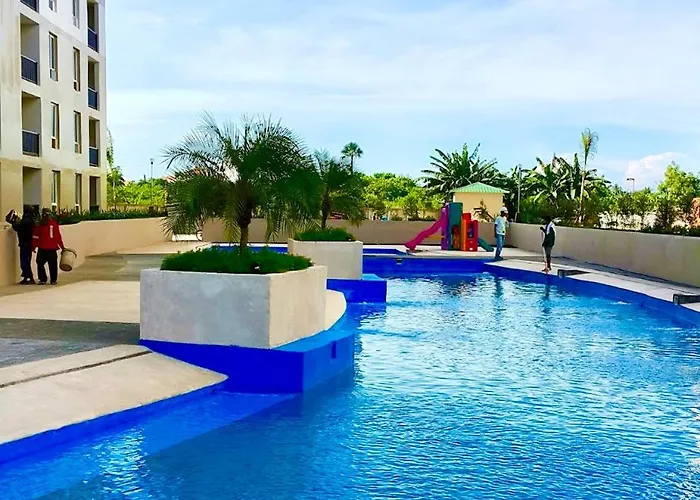 アパート Attractive With Luxury Bed Good For 1-4pax High Speed Wifi With Netflix Free Pool & Parking Suba Basbas